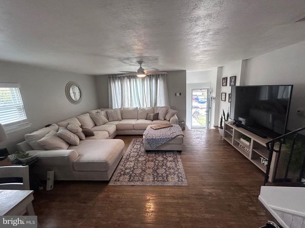 12614 Biscayne Drive, Philadelphia PA 19154