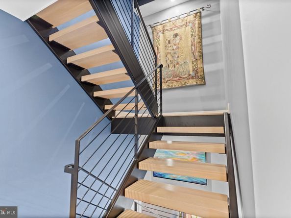 2147 Lombard Street, Philadelphia PA 19146