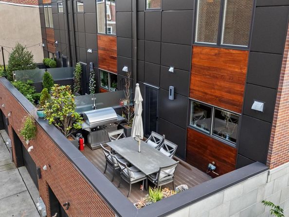 2147 Lombard Street, Philadelphia PA 19146