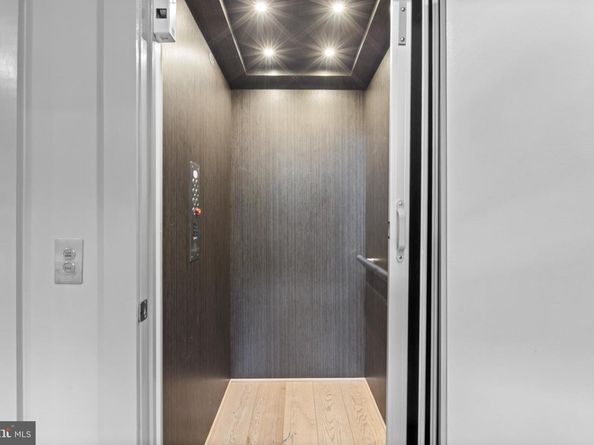 2147 Lombard Street, Philadelphia PA 19146