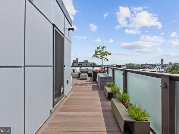 2147 Lombard Street, Philadelphia PA 19146