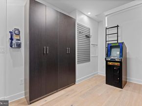 2147 Lombard Street, Philadelphia PA 19146