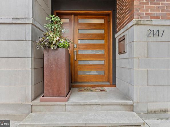 2147 Lombard Street, Philadelphia PA 19146