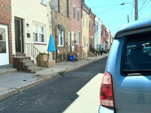 1257 S Taylor Street S, Philadelphia PA 19146