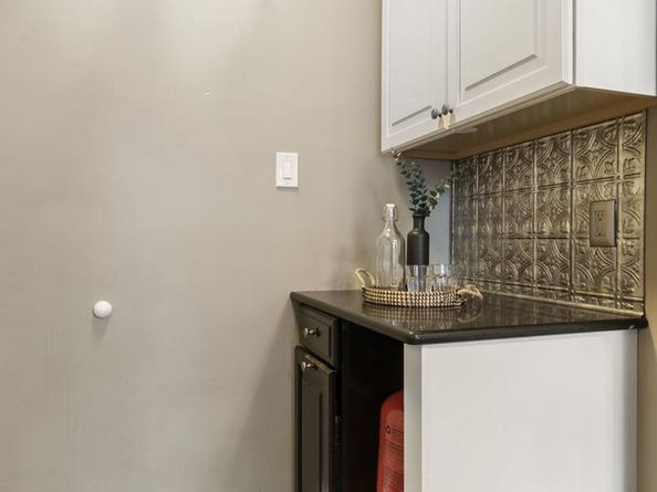 858 S Front Street, Philadelphia PA 19147