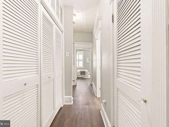 858 S Front Street, Philadelphia PA 19147