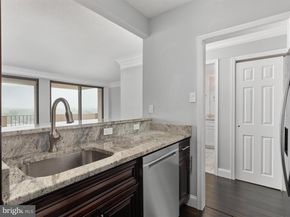 4141 N Henderson Road N 809, Arlington VA 22203