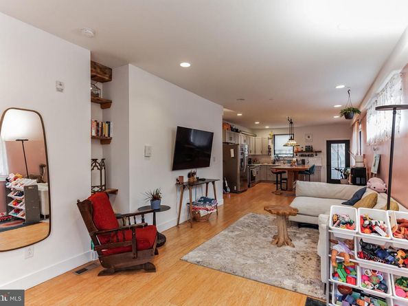 801 N 16TH Street 1, Philadelphia PA 19130