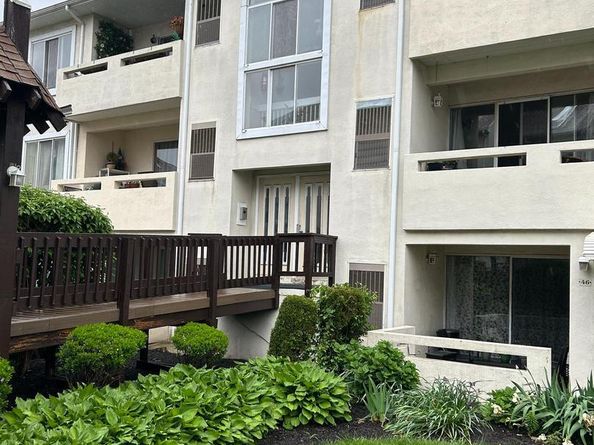 48 Bonnie Gellman Court B48, Philadelphia PA 19114