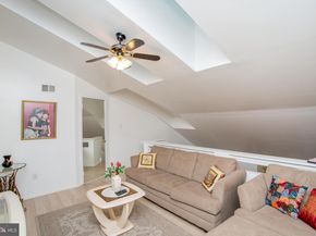 48 Bonnie Gellman Court B48, Philadelphia PA 19114