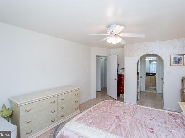 48 Bonnie Gellman Court B48, Philadelphia PA 19114