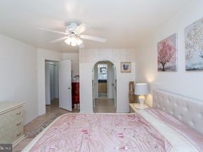 48 Bonnie Gellman Court B48, Philadelphia PA 19114