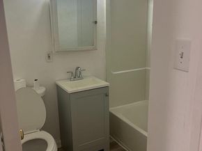 625A Chesapeake Street SE 12, Washington DC 20032