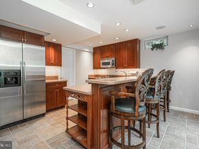 52 Woodside Lane, New Hope PA 18938