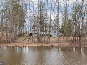 52 Woodside Lane, New Hope PA 18938