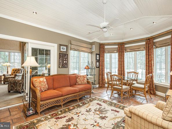 52 Woodside Lane, New Hope PA 18938
