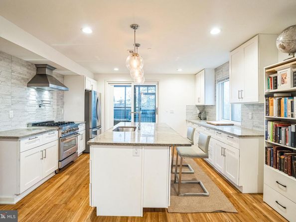 5664 Gainor Road, Philadelphia PA 19131