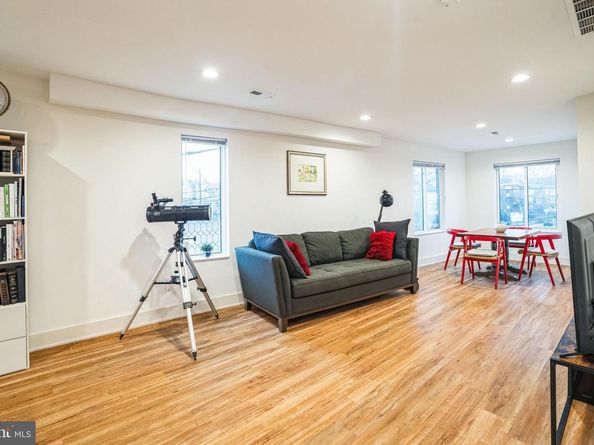 5664 Gainor Road, Philadelphia PA 19131