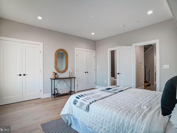 2616 S 18TH Street 13, Philadelphia PA 19145