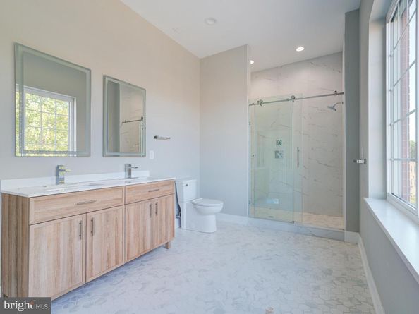 2616 S 18TH Street 13, Philadelphia PA 19145