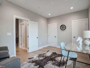 2616 S 18TH Street 13, Philadelphia PA 19145