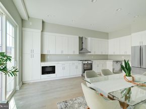 2616 S 18TH Street 13, Philadelphia PA 19145