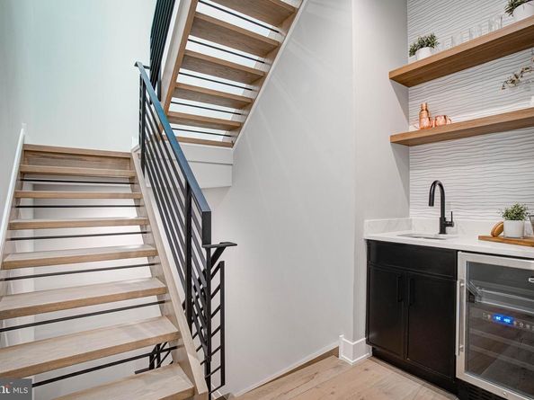 2616 S 18TH Street 13, Philadelphia PA 19145
