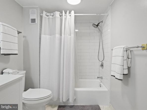3709 S George Mason Drive 1106 E, Falls Church VA 22041