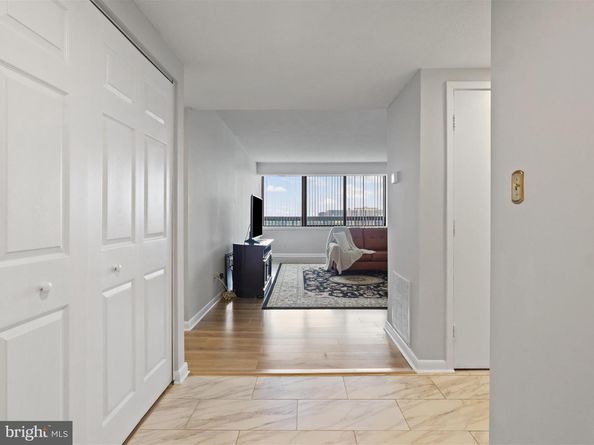 3709 S George Mason Drive 1106 E, Falls Church VA 22041