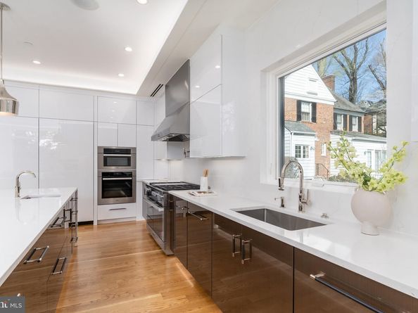 3001 Foxhall Road NW, Washington DC 20016