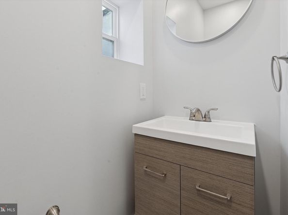 408 Durfor Street, Philadelphia PA 19148