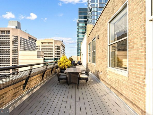 111 S 15TH Street 1810, Philadelphia PA 19102