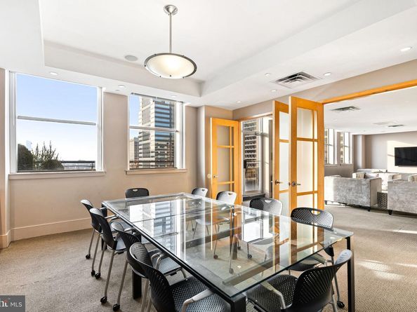 111 S 15TH Street 1810, Philadelphia PA 19102