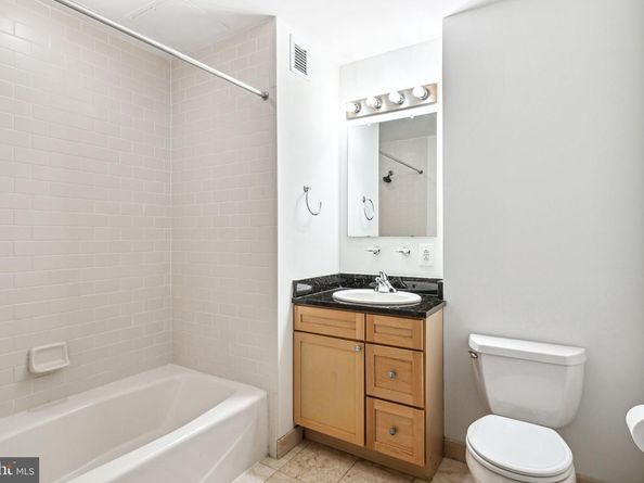 111 S 15TH Street 1810, Philadelphia PA 19102