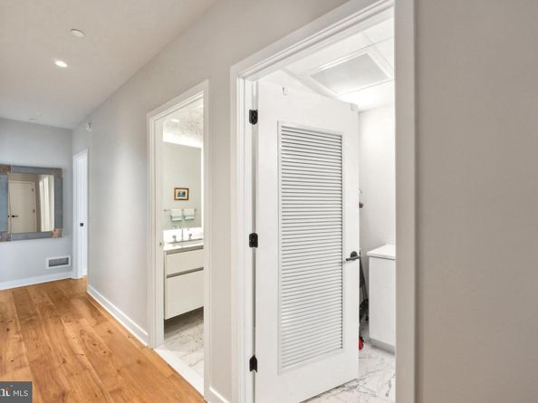 1781 N Pierce Street 2201, Arlington VA 22209