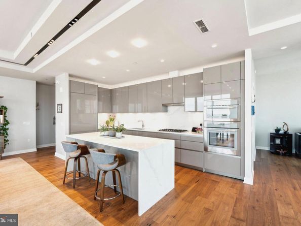 1781 N Pierce Street 2201, Arlington VA 22209