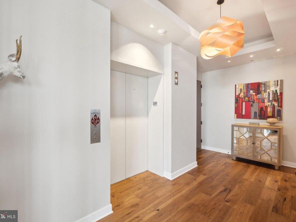 1781 N Pierce Street 2201, Arlington VA 22209