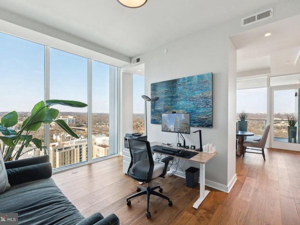 1781 N Pierce Street 2201, Arlington VA 22209