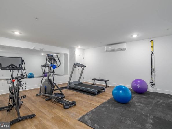 825 Bainbridge Street 101, Philadelphia PA 19147