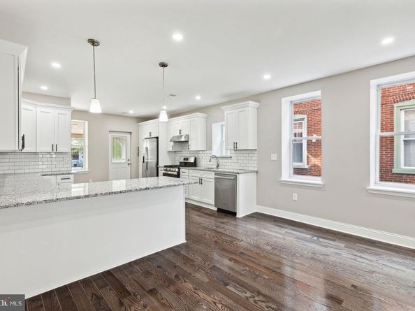 1821 W Porter Street, Philadelphia PA 19145