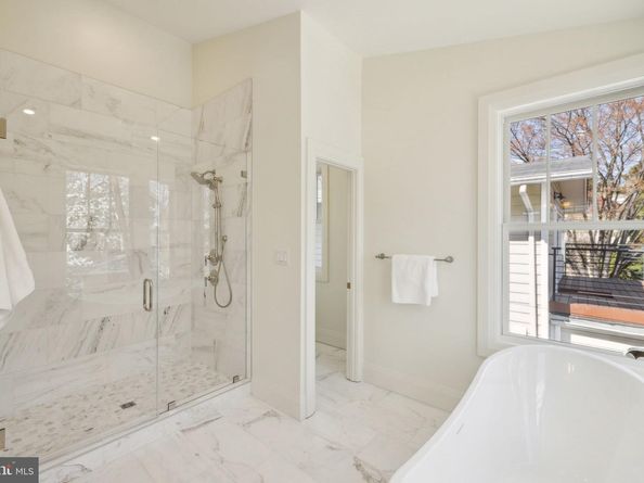 5115 42nd Street NW, Washington DC 20016