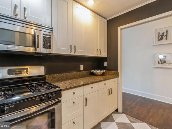 1016 Spruce Street 2F, Philadelphia PA 19107