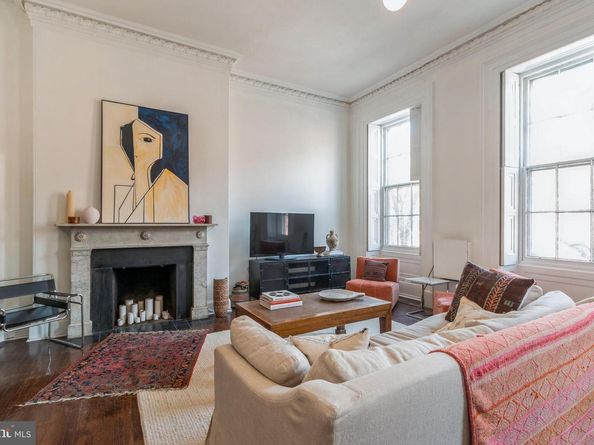 1016 Spruce Street 2F, Philadelphia PA 19107
