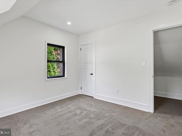 8363 Limekiln Pike, Wyncote PA 19095