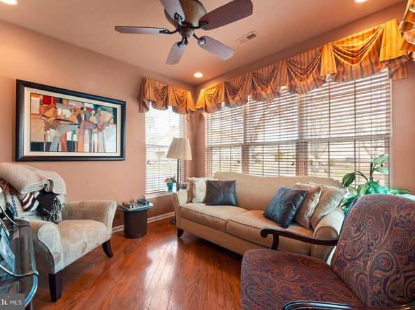 210 Shady Brook Drive, Langhorne PA 19047