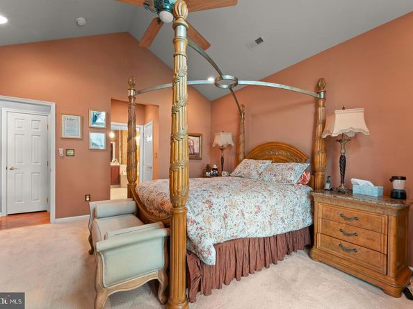 210 Shady Brook Drive, Langhorne PA 19047