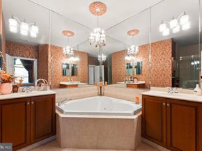 210 Shady Brook Drive, Langhorne PA 19047