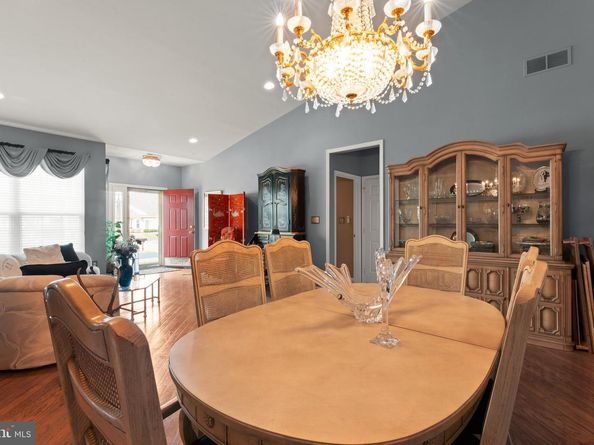 210 Shady Brook Drive, Langhorne PA 19047