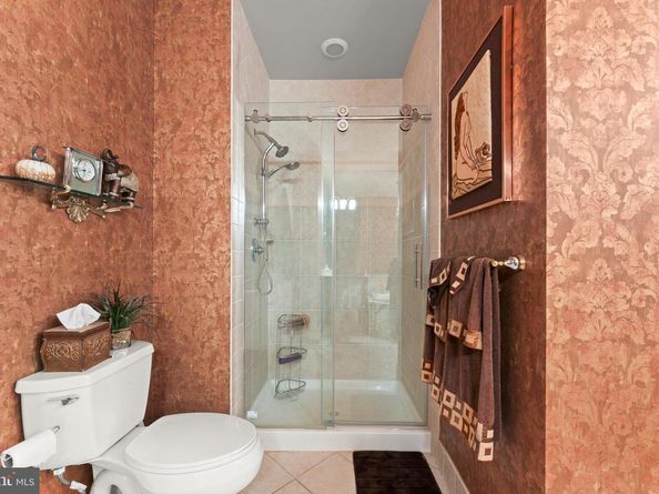 210 Shady Brook Drive, Langhorne PA 19047