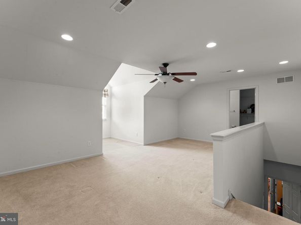 210 Shady Brook Drive, Langhorne PA 19047